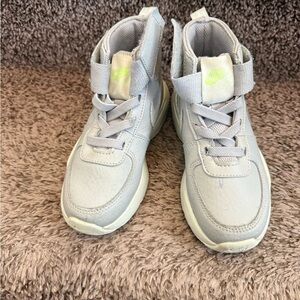 Nike Kids High-Top Sneakers - Light Gray and Neon Green